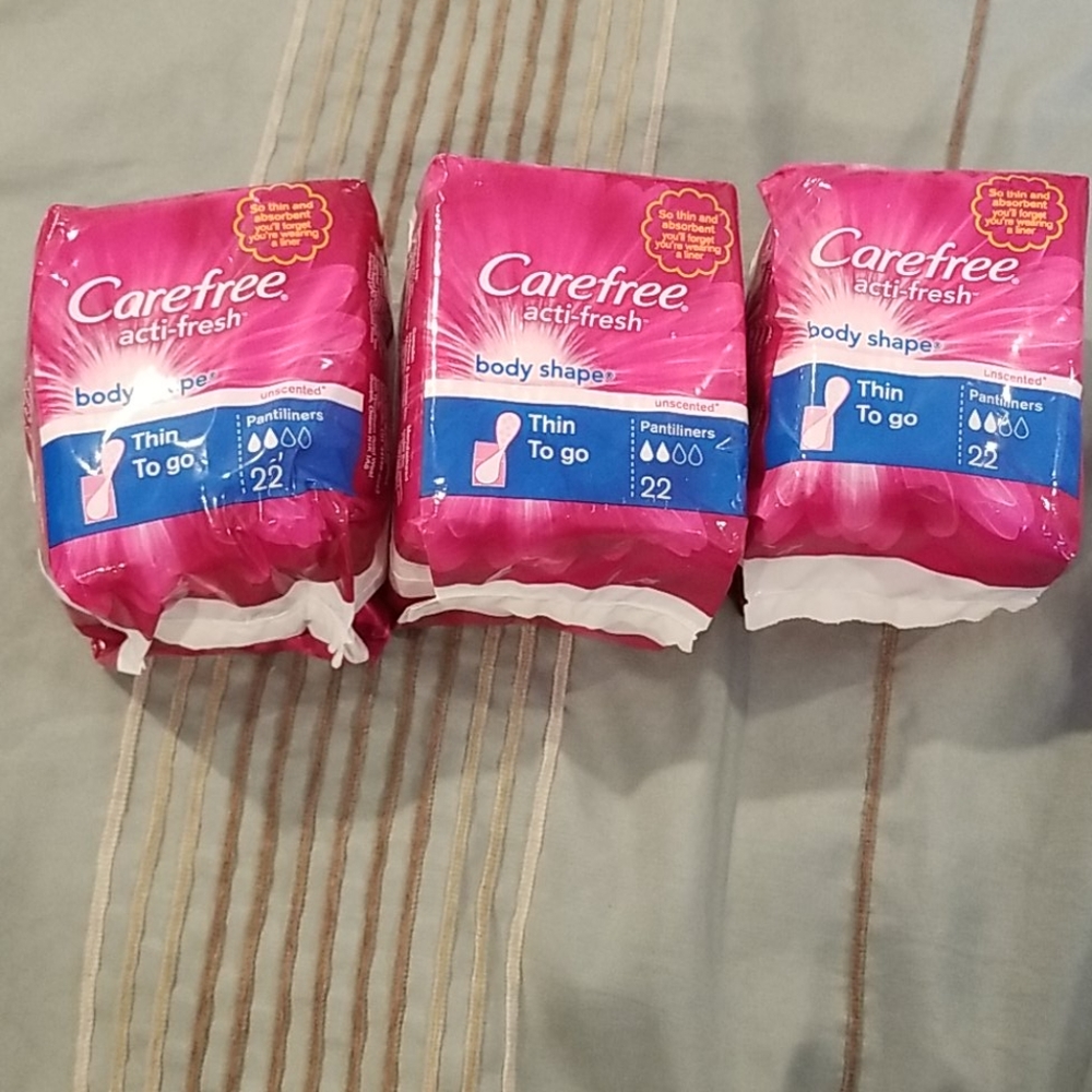 Nwt! Carefree acti fresh thin to go pantiliners